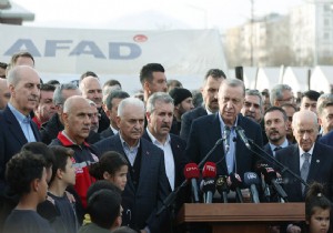 Cumhurbaşkanı Erdoğan Depremzedeleri Yanlız Bırakmıyor